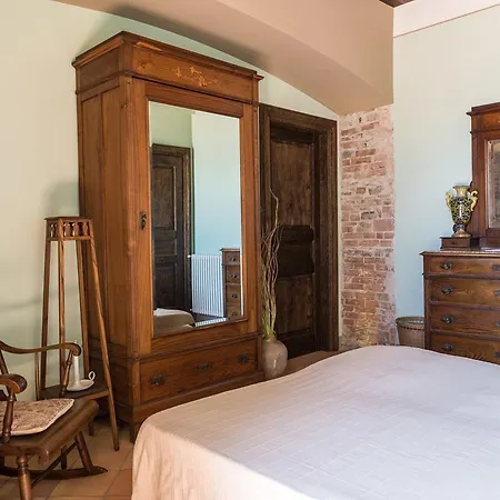 Bed & Breakfast Borgoinpietra *
